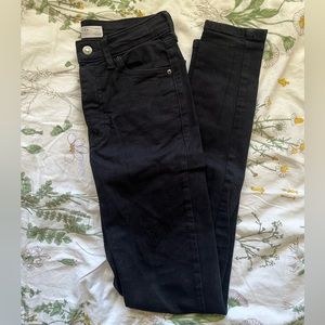 topshop tall jamie jeans with knee rips